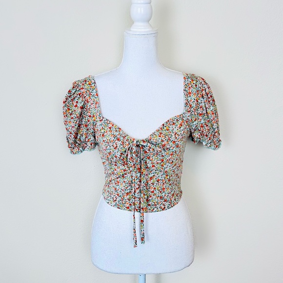 Urban Outfitters Tops - Green & Red Ditsy Floral Milkmaid Ruched Tie Bust Puff Short Sleeve Crop Blouse